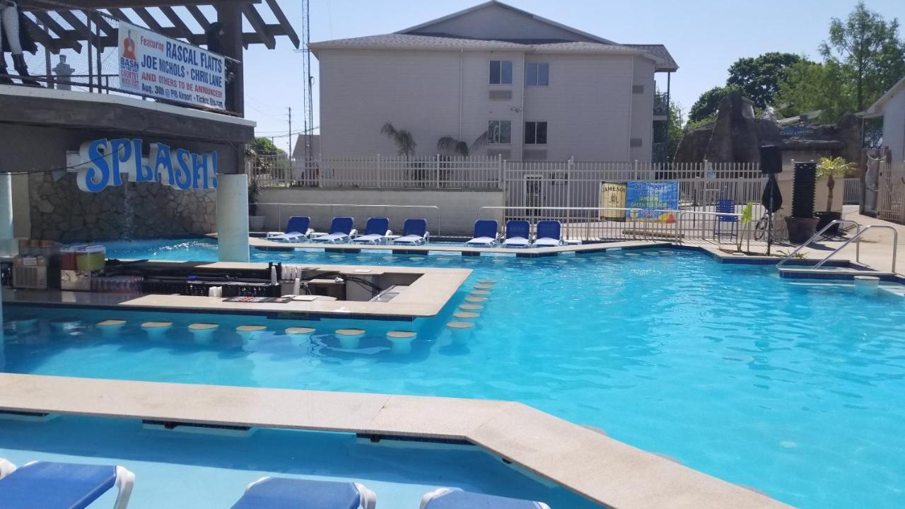 Grand Islander Hotel Put-in-Bay Exteriör bild